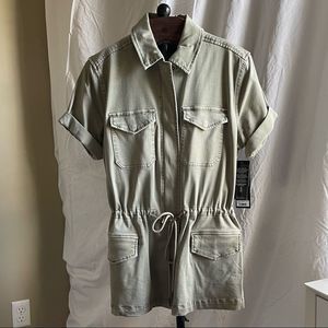 Women’s Fall jacket with drawstring Safari Green, medium, large, extra large NWT